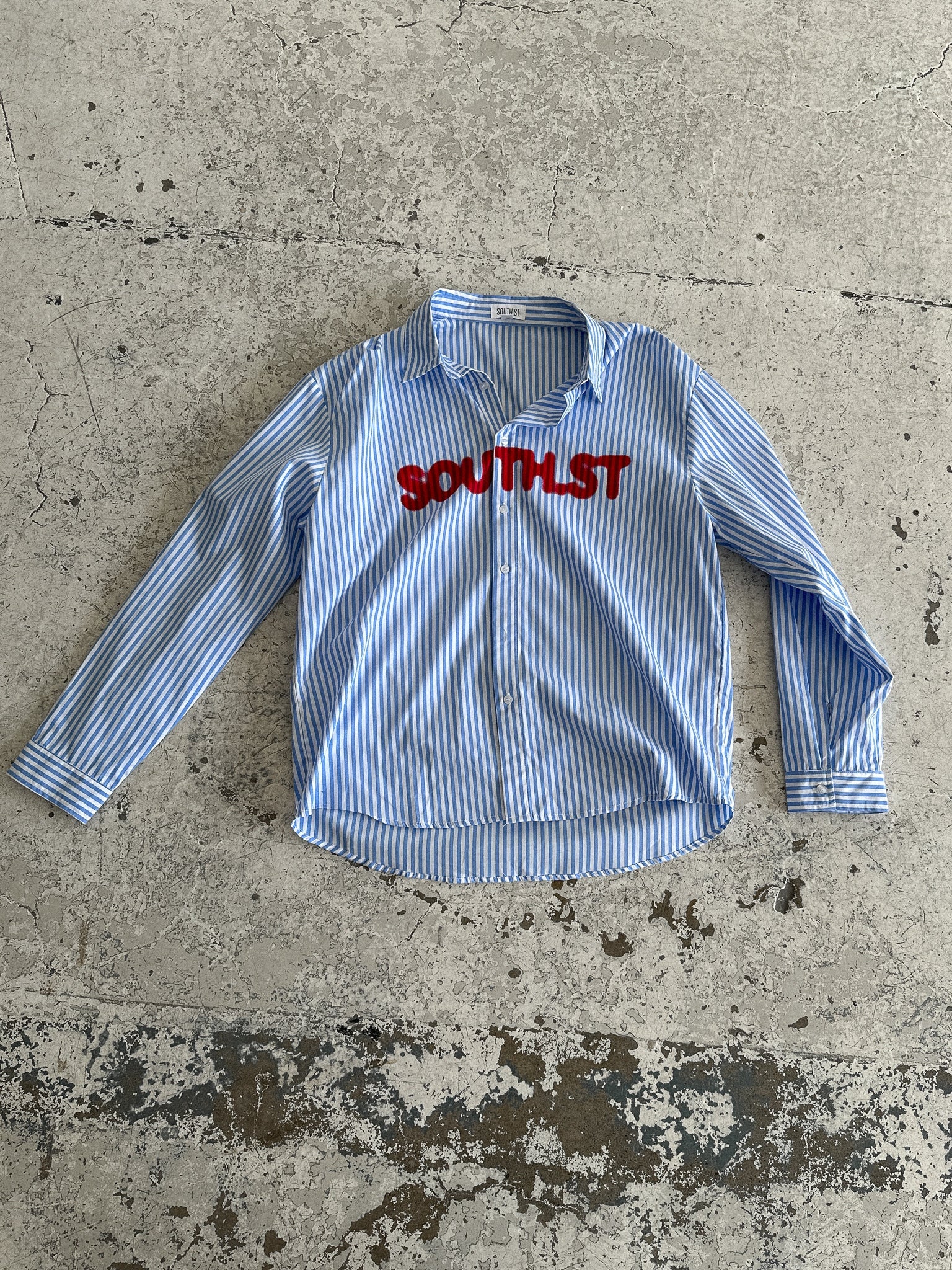 PIN STRIPE LOGO SHIRT