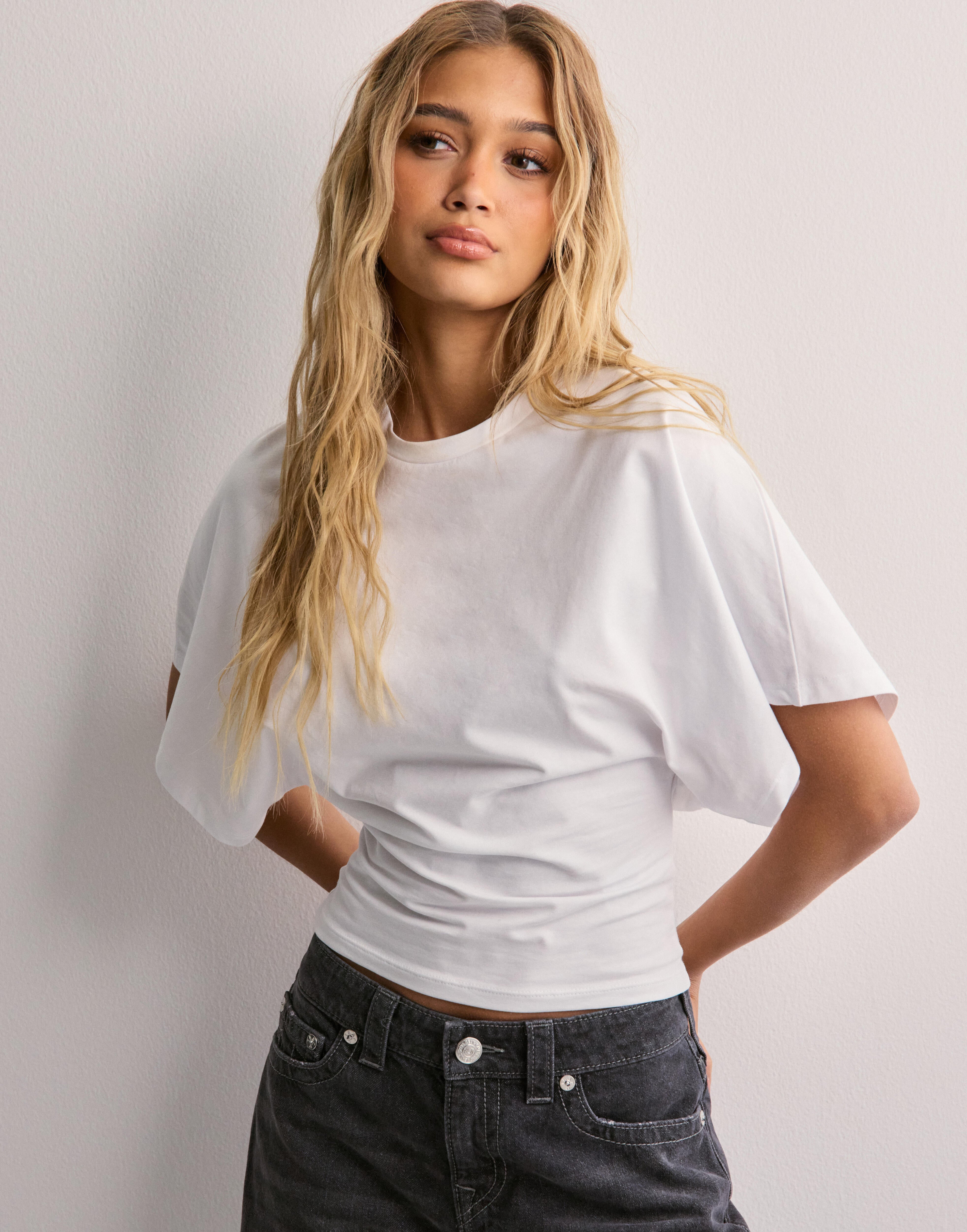 The Cloudsoft Wide Sleeve Top