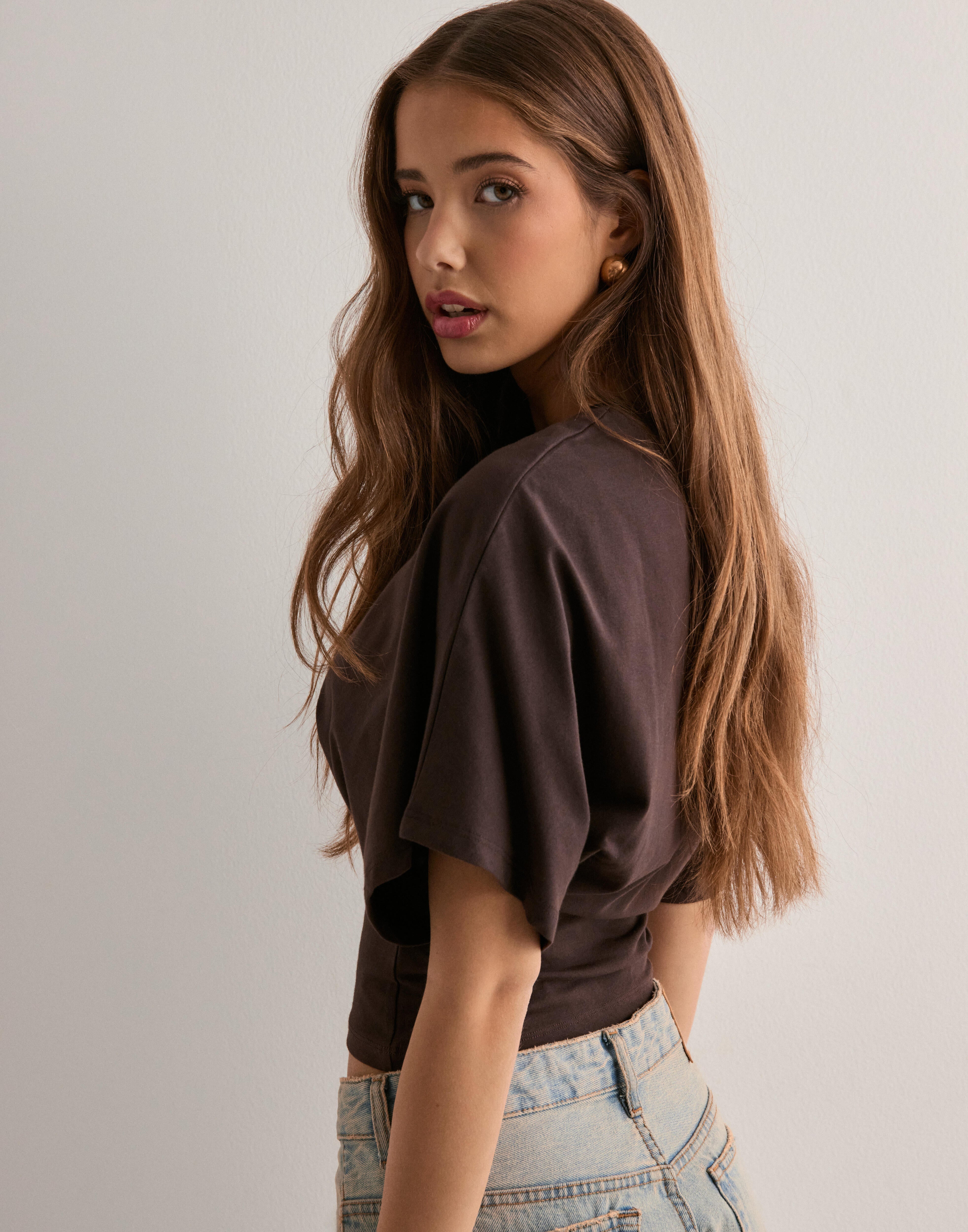 The Cloudsoft Wide Sleeve Top