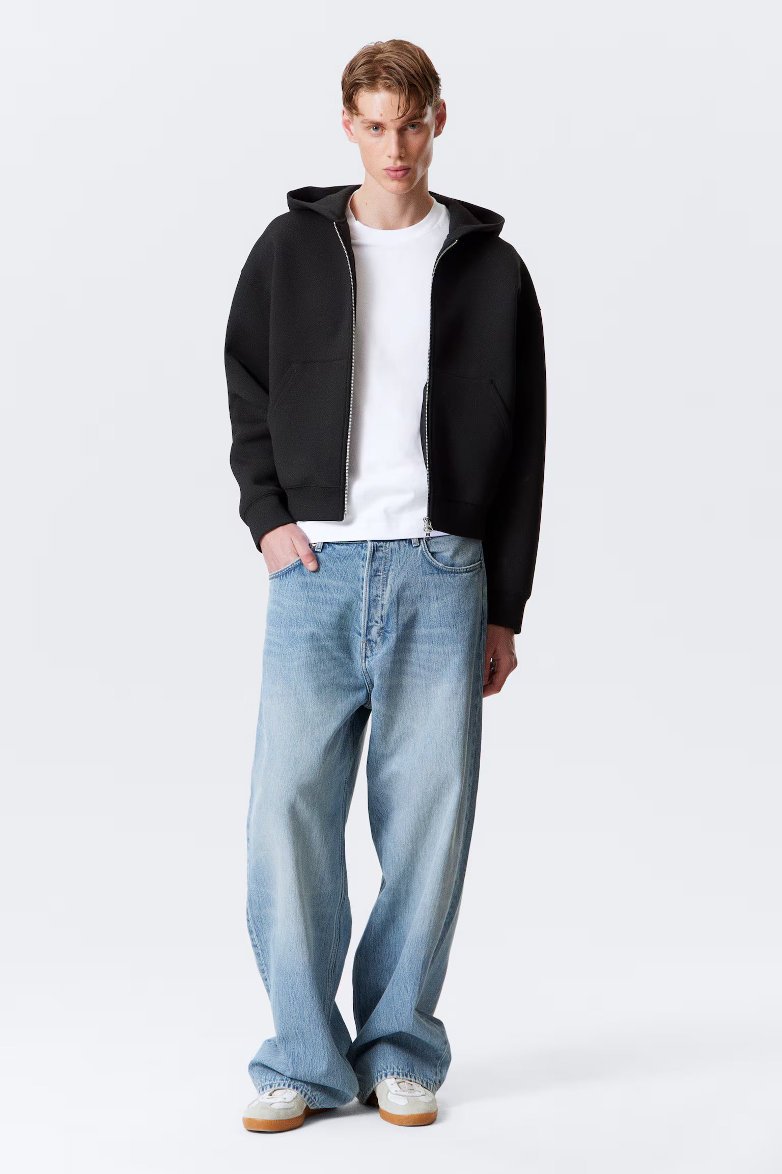 SYLVIA | BLACK ZIP UP HOODIE